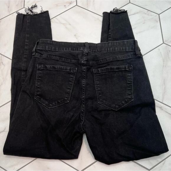 Old Navy Mid-rise Distressed Black Rockstar Jeans Size 10 - Picture 4 of 8